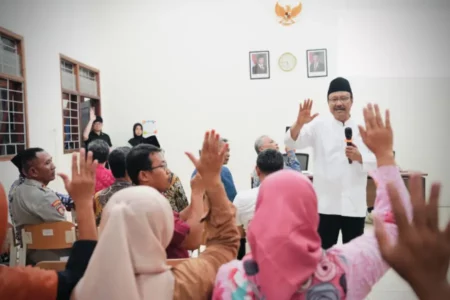 Kunker Jombang, Gus Ipul Kagum dengan Perubahan Siswa Sekolah Rakyat Foto BeritaJatim.com