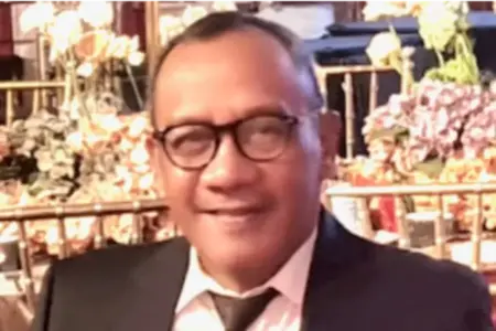 Belepotan dalam Sistem Kekuasaan yang Gagap Foto BeritaJatim.com