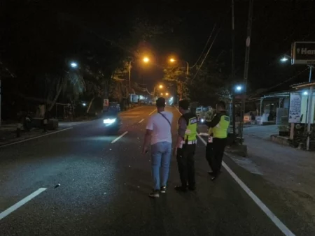 Tragis, Pemuda Meninggal Dunia di Jalan Pacitan – Ponorogo Foto BeritaJatim.com