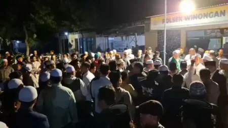 Situasi Panas Imbas Pembongkaran Makam di Winongan, Forkopimda Pasuruan Turun Tangan Foto BeritaJatim.com