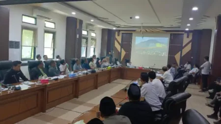 Warga Tiga Desa di Prigen Tolak Proyek Real Estate PT SSP, DPRD Pasuruan Siap Kawal Isu Lingkungan Lereng Arjuno Foto BeritaJatim.com