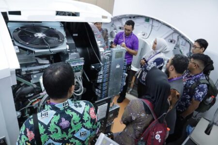 Dukung Penanganan Kanker, GE HealthCare dan IKATEMI Gelar Workshop Penguatan Kompetensi Biomedis di Surabaya Foto BeritaJatim.com