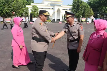 Kapolres Pasuruan Pimpin Sertijab, Delapan Pejabat dan Kapolsek Dirotasi Foto BeritaJatim.com
