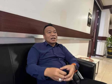 Polemik Bale Hinggil, DPRD Surabaya Minta Pemkot Tindak Tegas Pengelola yang Putus Listrik dan Air Warga Foto BeritaJatim.com