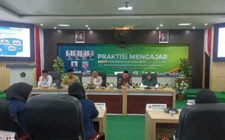Mahasiswa UIN Madura Ikuti Program PLK Ilmu Politik di DPRD Pamekasan Foto BeritaJatim.com