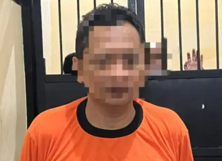 Ngaku Ajudan Kapolri, Pria Pamekasan Tipu Warga Rp500 Juta Modus Rekrutmen Polri Jalur Khusus Foto BeritaJatim.com