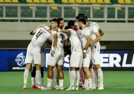 Jamu Persija, Madura United Tercecer di Posisi 13 Klasemen Super League Foto BeritaJatim.com