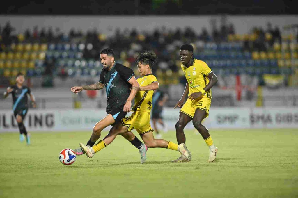 Tumbangkan Barito Putera, Persela Pecahkan Dua Rekor Sekaligus Foto BeritaJatim.com