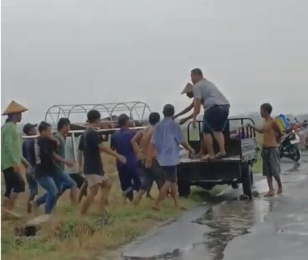 Tragis! Petani di Tuban Tewas Tersambar Petir Saat Pulang dari Sawah Foto BeritaJatim.com