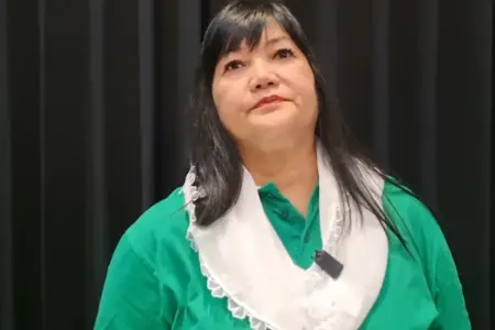 Grace Evi Ekawati Klarifikasi Mekanisme Penjaringan Calon Ketua Perbasi Jatim Foto BeritaJatim.com