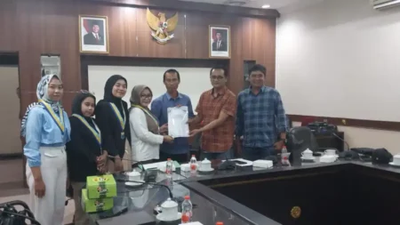 PMII Serahkan Usulan Naskah Raperda UMKM ke DPRD Jember Foto BeritaJatim.com