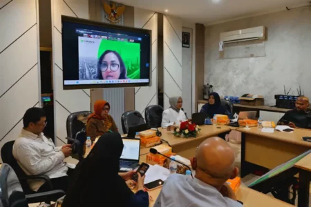 Riset Unitomo Soroti Bahaya PayLater untuk Remaja, Usulkan Regulasi Khusus Foto BeritaJatim.com
