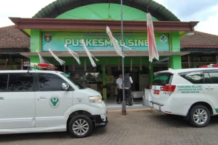 Polisi Selidiki Dugaan Keracunan MBG Siswa SMKN 1 Sine Ngawi Foto BeritaJatim.com