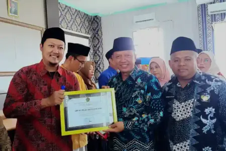 Keren! SMP Al Falah Deltasari Sabet Penghargaan School Religious Culture Kemenag Sidoarjo Foto BeritaJatim.com