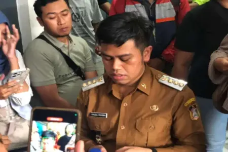 Statemen ‘Babu Masyarakat’ Wali Kota Blitar Disorot, Pengamat: Tantangan Bebas KKN Foto BeritaJatim.com