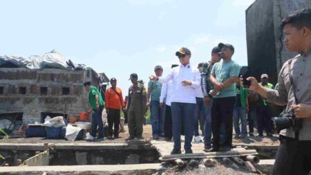 Spirit Keagamaan Warnai World Clean Up Day di Mojokerto, Bupati Tekankan Iman dan Kebersihan Foto BeritaJatim.com