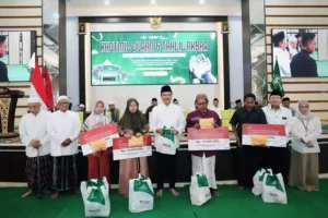 Kemensos Salurkan Santunan dan Modal Usaha bagi Korban Runtuhnya Gedung Al-Khoziny Sidoarjo Foto BeritaJatim.com