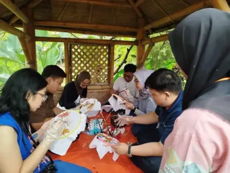 Batik Bantengan dan Cerita Desa Sejahtera di Kota Batu, Astra Mewujudkan Kebaikan Bersama Foto BeritaJatim.com