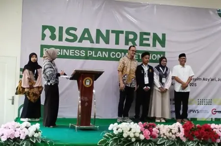 Di Unhasy Tebuireng Jombang, 25 Kelompok Santri Bertarung Ide Bisnis dalam Bisantren 2025 Foto BeritaJatim.com
