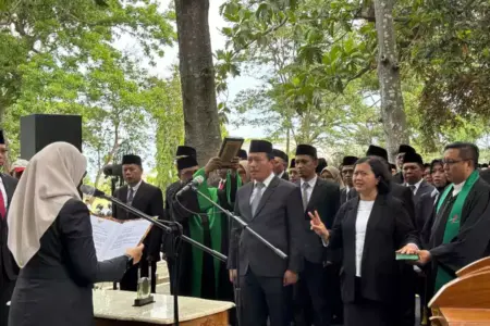 Daftar Lengkap 34 Pejabat Banyuwangi yang Dilantik Bupati Ipuk, Diajak Perkuat Kolaborasi Foto BeritaJatim.com