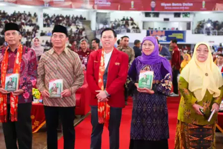 Di Tanwir IMM, Khofifah Pesankan Bangun Sinergi Kolektif, Ketua DPD RI Kenalkan Green Democracy Foto BeritaJatim.com