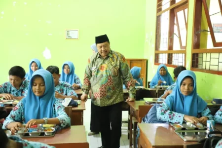 Bupati Jombang Dorong Penambahan SPPG untuk Kelancaran Program MBG Foto BeritaJatim.com