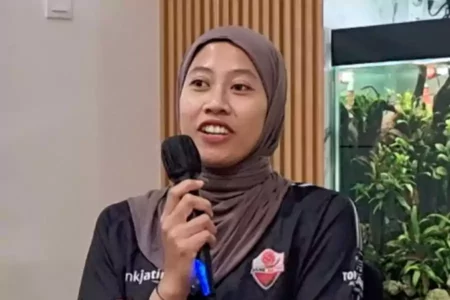 Bukan Cuma Menjadi Atlet Volli, Megawati Kini Menjadi Tim Protokoler Bank Jatim Foto BeritaJatim.com