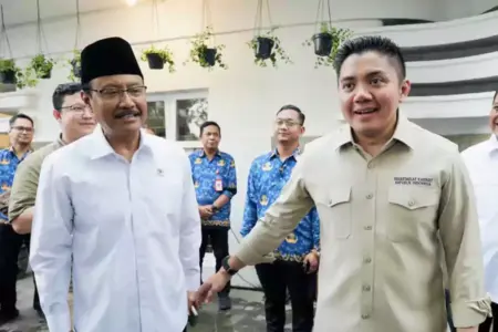 Pemerintah Tambah Jumlah Penerima Bantuan Sosial di Triwulan IV 2025 Foto BeritaJatim.com