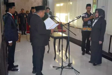 Selang Sehari, Pemkab Bondowoso Mutasi 1 Kepala OPD Lagi Foto BeritaJatim.com