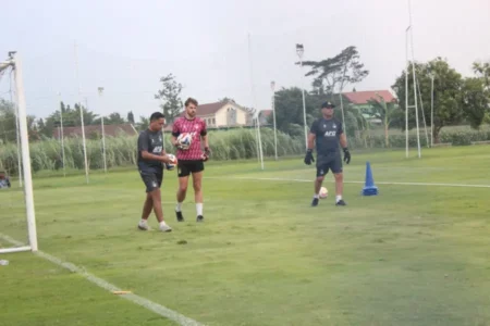 Leonardo Navacchio Pulih dari Cedera, Persik Kediri Dapat Angin Segar Jelang Lawan Borneo FC Foto BeritaJatim.com