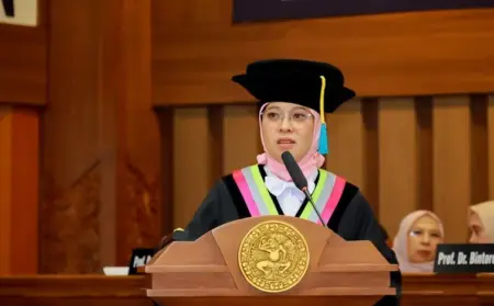 Prof. Dessy Harisanty, Pegiat Literasi Jawa Timur yang Kini Jadi Guru Besar Foto BeritaJatim.com
