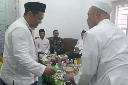 Golkar Dorong Pemerintah Pusat Bantu Pembangunan Ulang Ponpes Al Khoziny Buduran Foto BeritaJatim.com