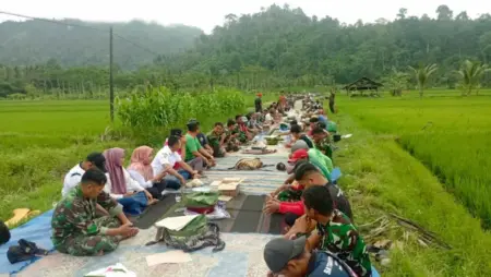 Jalan ke Sawah Jadi Mulus, Warga Lebakharjo Malang Gelar Tasyakuran Foto BeritaJatim.com