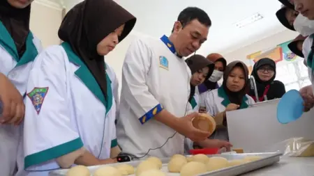 Bogasari Mengajar Hadir di SMKN 2 Pandeglang, Tingkatkan Kualitas Pendidikan di Bidang Bakeri Foto BeritaJatim.com