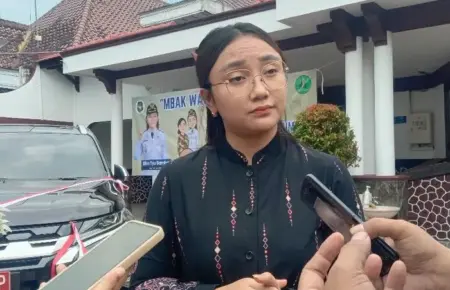 Programnya Disoal Wali Kota Blitar, Elim Tyu Samba: Tak Ada Sensasi Politik Foto BeritaJatim.com