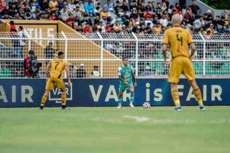 PREVIEW: Persebaya Bidik Tiga Poin Meski Pincang, Bhayangkara Waspada Foto BeritaJatim.com