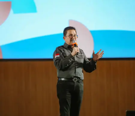 Tony Wenas Berbagi Tips Dihadapan Ribuan Mahasiswa ITS Foto BeritaJatim.com