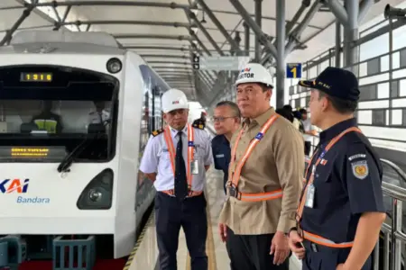 BHS Dukung Rencana Presiden Prabowo Bangun Jaringan KA di Luar Jawa Foto BeritaJatim.com