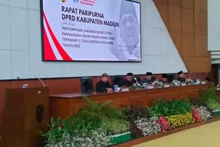 Pemkab dan DPRD Kabupaten Madiun Mantapkan Kolaborasi, Bahas Tiga Raperda Strategis untuk Kemajuan Daerah Foto BeritaJatim.com