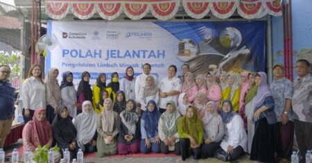 Pola Jelantah PT BIMA Ubah Limbah Jadi Rupiah, Perkuat Komitmen Lingkungan dan Ekonomi Warga Surabaya Foto BeritaJatim.com