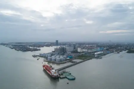 Pelindo Hormati Proses Hukum di Kejari Tanjung Perak, Pastikan Operasional Tetap Norma Foto BeritaJatim.com