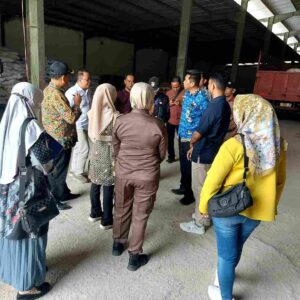 Pemkab Sumenep Turun Tangan! Distribusi Pupuk Subsidi Diawasi Ketat Foto BeritaJatim.com