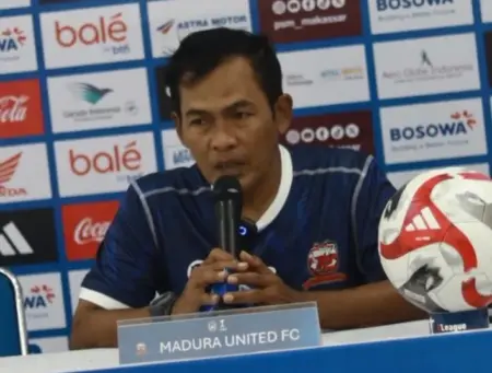 Bertandang ke PSM, Madura United Datang Tanpa Pelatih Alfredo Vera Foto BeritaJatim.com