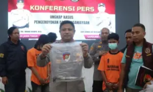 Penganiayaan di Depan Masjid Agung, Polres Pamekasan Kembali Amankan 5 Pelaku Foto BeritaJatim.com
