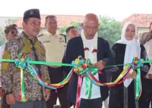Selain GOR, Said Abdullah Salurkan Dana Penghijauan Rp1 Miliar di UIN Madura Foto BeritaJatim.com