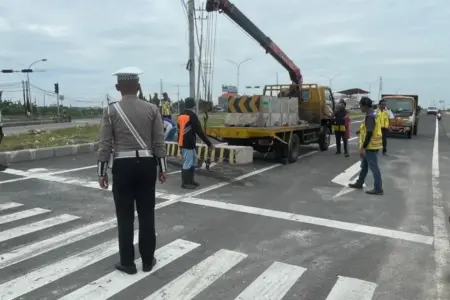 JLU Lamongan Mulai Uji Coba Operasional, Diharapkan Kurangi Kemacetan di Pusat Kota Foto BeritaJatim.com