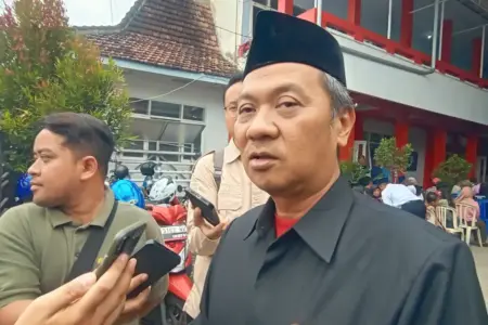 Selingkuh dengan Polwan, Anggota DPRD Kota Blitar Dibebastugaskan Foto BeritaJatim.com