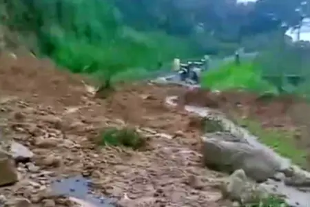 Ini Identitas Korban yang Tertimbun Longsor Jalan Gonggang-Poncol Magetan Foto BeritaJatim.com