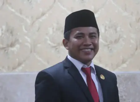 Anggota DPRD Jember Minta ‘Gerobak Cinta’ Tidak Dicat Merah Muda Foto BeritaJatim.com