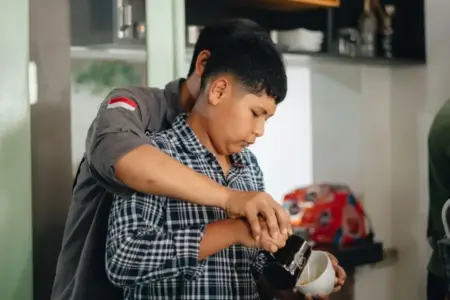 Siapkan SDM Program MBG, Disnaker Blitar Fokus Latih Juru Masak Profesional Foto BeritaJatim.com